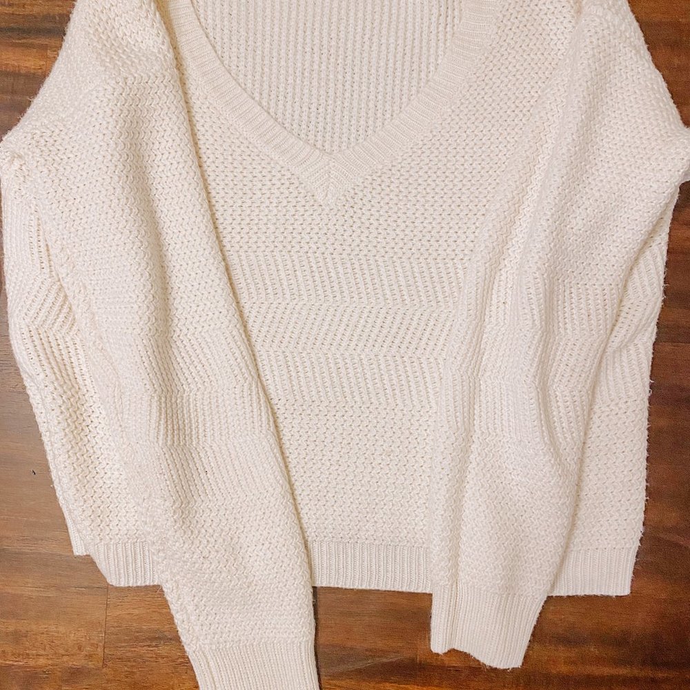 Lulus Cream Knit V-Neck Cropped Sweater